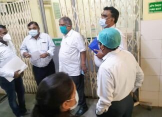 संचालक चिकित्सा शिक्षा ने मेडिकल काॅलेज के सम्बन्ध में ली विभिन्न जानकारी msmd-20-3
