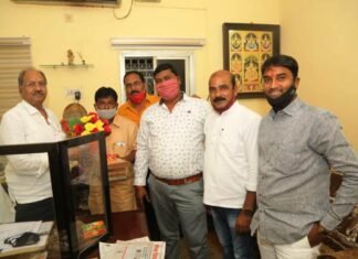 पालिकाध्यक्ष प्रकाश चन्द्राकर ने नेता प्रतिपक्ष व् पूर्व कैबिनेट मंत्री से की मुलाक़ात