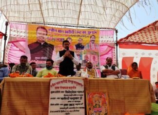 संसदीय सचिव ने विभिन्न धान खरीदी केंद्रों में पहुंचकर खरीदी कार्य का किया शुभांरभ paddy procurement centers