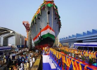 सेकेंड प्रोजेक्ट 17 ए के जहाज हिमगिरि को किया गया लॉन्च msmd-15-12