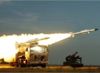 आकाश मिसाइल प्रणाली के निर्यात को कैबिनेट की मिली मंजूरी आकाश मिसाइल प्रणाली के निर्यात को कैबिनेट की मिली मंजूरी