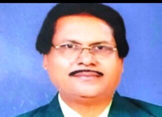 नये वर्ष की पार्टी और पीली पड़ती आँखें,नव वर्ष का स्वागत है व् दायित्व बोध- लघु-कथाए प्रसिद्ध लघु कथाकार महेश राजा की पढ़िए लघुकथा