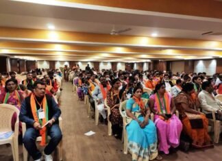 भारतीय जनता पार्टी विश्व की सबसे बड़ी सेवाभावी लोकतांत्रिक पार्टी है- संजय श्रीवास्तव भारतीय जनता पार्टी विश्व की सबसे बड़ी सेवाभावी लोकतांत्रिक पार्टी है- संजय श्रीवास्तव