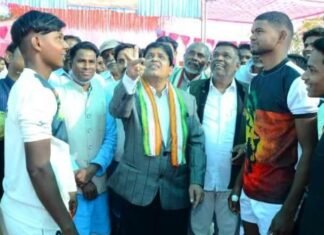 खेल और खिलाड़ियों को आगे लाने राज्य सरकार हर संभव मदद के लिए तत्पर-डॉ. शिवकुमार डहरिया