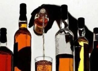 उरकुरा में अवैध रूप से रखे बड़ी मात्रा में शराब जप्त, अधिकारियों पर हुई कार्यवाही घर परिवार और समाज के विनाश का मुख्य कारण है शराब-मीना वर्मा