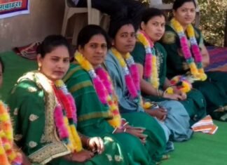 बागबाहरा महिला पंचायत सचिव व रोजगार संघ बेमुद्दत हड़ताल पर आमजन त्राहिमाम.. बागबाहरा महिला पंचायत सचिव व रोजगार संघ बेमुद्दत हड़ताल पर आमजन त्राहिमाम..