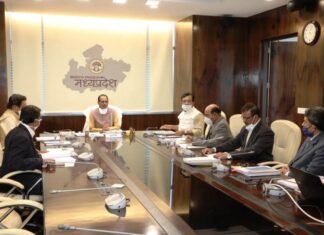 रेत के अवैध खनन एवं परिवहन को प्रदेश में पूरी तरह से रोका जाए-CM चौहान रेत के अवैध खनन एवं परिवहन को पूरी तरह से रोका जाए-