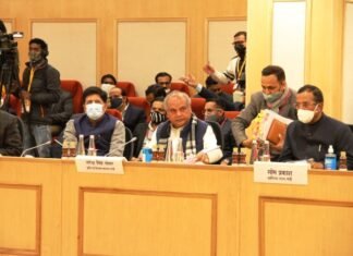 सरकार और किसान संगठनों के बीच दसवें दौर की हुई बैठक, कल फिर होगी चर्चा सरकार और किसान संगठनों के बीच दसवें दौर की हुई बैठक, कल फिर होगी चर्चा