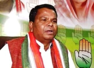 जहां चिकित्सक व् स्टाॅफ की कमी है, उसका प्रस्ताव बनाकर भेजें-प्रभारी मंत्री लखमा