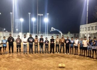 हैंडबाल के खिलाड़ियों ने जनपद अध्यक्ष भागीरथी चन्द्राकर को दी श्रद्धांजलि हैंडबाल के खिलाड़ियों ने जनपद अध्यक्ष भागीरथी चन्द्राकर को दी श्रद्धांजलि