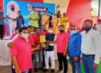 मुक्तिधाम सेवा समिति के सदस्यों का संसदीय सचिव ने किया सम्मान मुक्तिधाम सेवा समिति के सदस्यों का संसदीय सचिव ने किया सम्मान