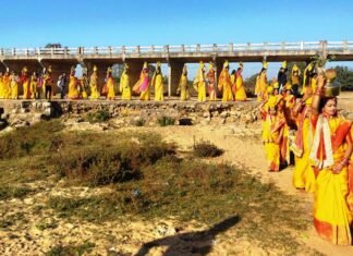 400 नग कीमती हीरा बहुमूल्य रत्न की तस्करी करते एक आरोपी पुलिस की गिरफ्त में 400 नग कीमती हीरा बहुमूल्य रत्न की तस्करी करते एक आरोपी पुलिस की गिरफ्त में