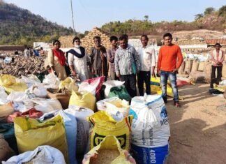 05लोगों पर बना अवैध धान भंडारण का प्रकरण,120 बोरा धान के साथ एक वाहन जप्त आज अवैध धान भंडारण का बना 05प्रकरण,120 बोरा धान के साथ एक वाहन जप्त