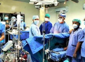 36 गढ़ के सरकारी अस्पताल में पहली बार हुआ ओपन हार्ट सर्जरी का सफल आपरेशन 36 गढ़ के सरकारी अस्पताल में पहली बार हुआ ओपन हार्ट सर्जरी का सफल आपरेशन