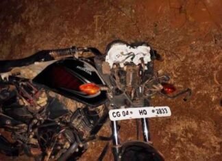 फिंगेश्वर के पास हुए सड़क हादसा में 03 बाइक सवार की हुई मौत फिंगेश्वर के पास हुए सड़क हादसा में 03 बाइक सवार की हुई मौत