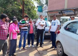 तालाबों के निरीक्षण दौरान कलेक्टर ने कहा इसे सुसज्जित करे तालाबों के निरीक्षण दौरान कलेक्टर ने कहा इसे सुसज्जित करे