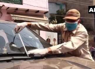 हरियाणा गुरुग्राम में दिन दहाड़े एक युवक की गोली मारकर की हत्या हरियाणा गुरुग्राम में दिन दहाड़े एक युवक की गोली मारकर की हत्या