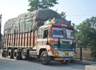 वाहनों पर ओव्हर लोडिंग और बकाया कर वसूली की कार्रवाई परिवहन मंत्री के निर्देश पर वाहनों पर ओव्हर लोडिंग और बकाया कर वसूली की कार्रवाई परिवहन मंत्री के निर्देश पर