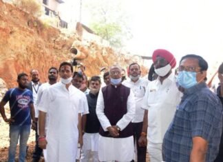 निर्माणाधीन ओव्हर ब्रिज और अंडर ब्रिज का लिया जायजा लोक निर्माण मंत्री ने निर्माणाधीन ओव्हर ब्रिज और अंडर ब्रिज का लिया जायजा लोक निर्माण मंत्री ने