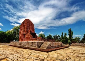 दो दिवसीय सिरपुर महोत्सव 27-28 फरवरी को प्रशासन की तैयारी शुरू सिरपुर में परम्परागत् रूप से मेला आयोजित होगा सरकारी कार्यक्रम नहीं होंगे