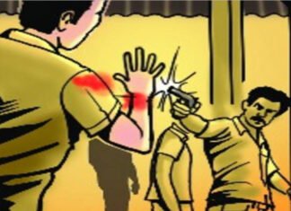 उप-निरीक्षक की मौत एक घायल,अवैध शराब के छापामारी के दौरान हुई गोलीबारी में उप-निरीक्षक की मौत एक घायल,अवैध शराब के छापामारी के दौरान हुई गोलीबारी में