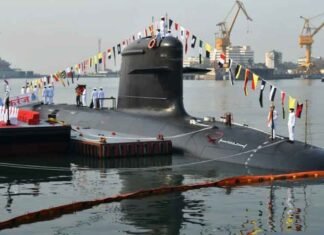 पनडुब्बी आइएनएस करंज Submarine INS Karanj नौसेना के जंगी बेड़े में हुआ शामिल पनडुब्बी आइएनएस करंज को नौसेना के जंगी बेड़े में हुआ शामिल