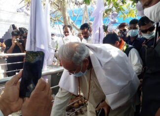 गुरु गद्दी एवं जैतखाम की पूजा कर लिया आशीर्वाद लिया मुख्यमंत्री बघेल ने गुरु गद्दी एवं जैतखाम की पूजा कर लिया आशीर्वाद लिया मुख्यमंत्री बघेल ने