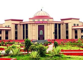 छत्तीसगढ़ उच्च न्यायालय में अतिरिक्त न्यायाधीश बने संजय कुमार जायसवाल छत्तीसगढ़ उच्च न्यायालय में अतिरिक्त न्यायाधीश बने संजय कुमार जायसवाल