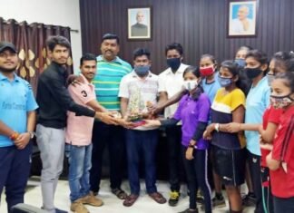 बॉल बैडमिंटन जिला संघ ने पालिका अध्यक्ष को धन्यवाद ज्ञापित किया बॉल बैडमिंटन जिला संघ ने पालिका अध्यक्ष को धन्यवाद ज्ञापित किया