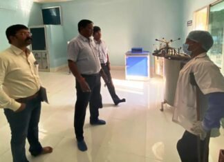 वन विज्ञान केन्द्र में मशरूम स्पाॅन लैब का अवलोकन किया कलेक्टर ने वन विज्ञान केन्द्र में मशरूम स्पाॅन लैब का अवलोकन किया कलेक्टर ने