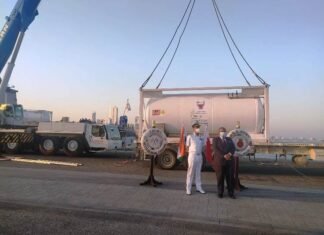 सात भारतीय नौसेना जहाज तैनात किए गए ऑपरेशन समुद्र सेतु II के लिए सात भारतीय नौसेना जहाज तैनात किए गए ऑपरेशन समुद्र सेतु II के लिए