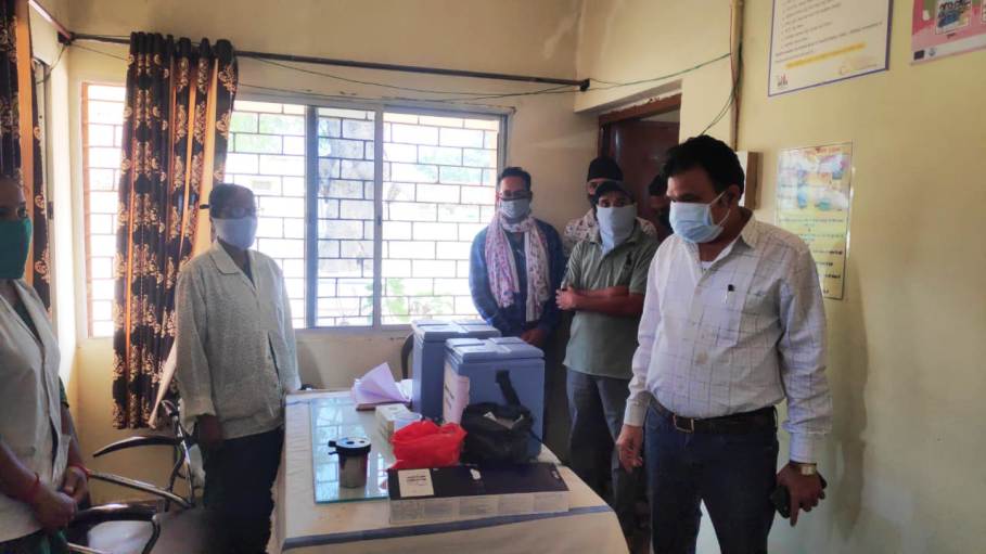 प्रवासी मजदूरों के लिए बने क्वारंटाइन सेंटर के निरीक्षण किया संसदीय सचिव यादव ने 