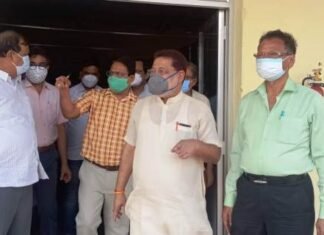 सप्ताह के अंत तक शुरू होगा 600 बिस्तर कोविड अस्पताल,सांसद ने किया निरीक्षण सप्ताह के अंत तक शुरू होगा 600 बिस्तर कोविड अस्पताल,सांसद ने किया निरीक्षण