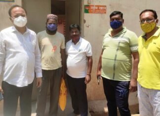 महासमुंद पालिका अंतर्गत 30 वार्डों में सूखा राशन वितरण कार्य जारी महासमुंद पालिका अंतर्गत 30 वार्डों में सूखा राशन वितरण कार्य जारी