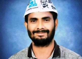 मेंन गेट बंद,सड़क पर संक्रमित मरीजों की भीड़ से लोगों में वायरस का खतरा बढ़ा-आप कोरोना व् लॉकडाउन के बीच ओडिशा बॉर्डर के गांवों में बिक रही अवैध शराब-संतोष