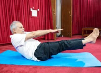 CM बघेल गृह मंत्री, खाद्य मंत्री ने अंतर्राष्ट्रीय योग दिवस पर किया योगाभ्यास CM बघेल गृह मंत्री, खाद्य मंत्री ने अंतर्राष्ट्रीय योग दिवस पर किया योगाभ्यास