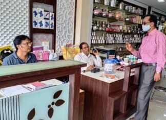 पालिका के जागरूकता अभियान से लोगों में हो रहा असर, टीकाकरण में आई तेजी पालिका के जागरूकता अभियान से लोगों में हो रहा असर, टीकाकरण में आई तेजी