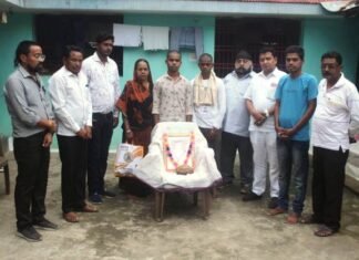 जनता के हर सुख दुख में कंधे से कंधा मिलाकर नीलांचल सेवा समिति खड़े रहेगी- संपत जनता के हर सुख दुख में कंधे से कंधा मिलाकर नीलांचल सेवा समिति खड़े रहेगी- संपत