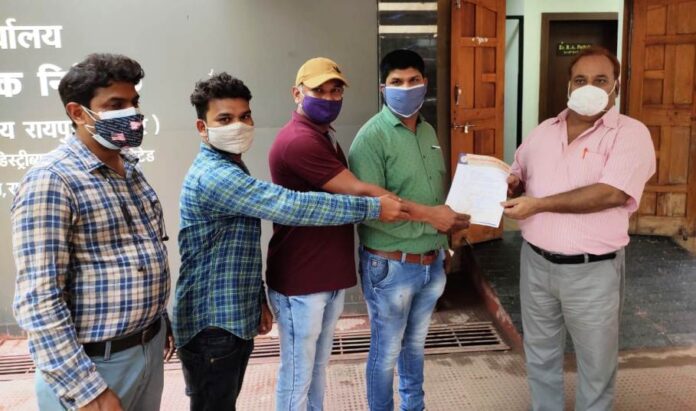 बिजली कर्मचारी संघ ने वादा खिलाफी पर क्षेत्रीय मुख्यालय में सौपा ज्ञापन