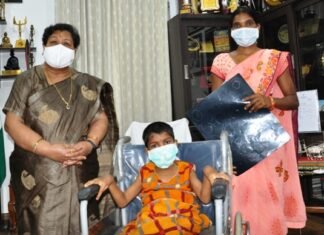 दिव्यांग बेटी शशिप्रभा का होगा इलाज,राज्यपाल उइके की पहल पर दिव्यांग बेटी शशिप्रभा का होगा इलाज,राज्यपाल उइके की पहल पर