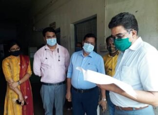 कलेक्टर जैन ने कसडोल तहसील कार्यालय का किया निरीक्षण कलेक्टर जैन ने कसडोल तहसील कार्यालय का किया निरीक्षण