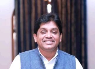 मुंगेली के सीएमओ,उप अभियंता,लेखापाल व् सहायक राजस्व निरीक्षक हुए निलंबित मुगेली के सीएमओ,उप अभियंता,लेखापाल व् सहायक राजस्व निरीक्षक हुए निलंबित