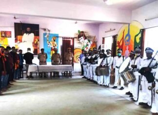 बंदियों ने बनाया ‘आउट ऑफ द बॉक्स‘ बैंड पार्टी,उदयपुर में है इसकी अच्छी मांग बंदियों ने बनाया ‘आउट ऑफ द बॉक्स‘ बैंड पार्टी,उदयपुर में है इसकी अच्छी मांग