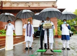 अब तक 40 करोड़ से ज्यादा लोग कोरोना के खिलाफ लड़ाई में बाहुबली बने-PM मोदी अब तक 40 करोड़ से ज्यादा लोग कोरोना के खिलाफ लड़ाई में बाहुबली बने-PM मोदी