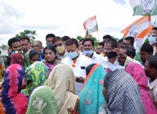 हमर विधायक-हमर द्वार अभियान के तहत नगर पंचायत तुमगांव का किया भ्रमण हमर विधायक-हमर द्वार अभियान के तहत नगर पंचायत तुमगांव का किया भ्रमण