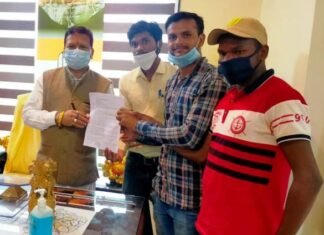 नियमितिकरण की मांग को लेकर संविदा कर्मचारियों ने की संसदीय सचिव से मुलाकात नियमितिकरण की मांग को लेकर कर्मचारियों ने की संसदीय सचिव से मुलाकात