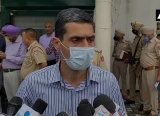 अज्ञात हमलावरों ने अकाली दल के नेता विक्की मिद्दुखेड़ा की गोली मारकर की हत्या अज्ञात हमलावरों ने अकाली दल के नेता विक्की मिद्दुखेड़ा की गोली मारकर की हत्या