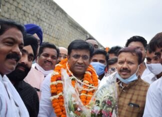 जिला सहकारी बैंक अध्यक्ष का नगर आगमन पर आत्मीय स्वागत जिला सहकारी बैंक अध्यक्ष का नगर आगमन पर आत्मीय स्वागत