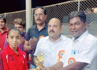 मेजर ध्यानचंद के जन्मदिन पर उत्कृष्ट खिलाड़ियों का किया गया सम्मान मेजर ध्यानचंद के जन्मदिन पर उत्कृष्ट खिलाड़ियों का किया गया सम्मान