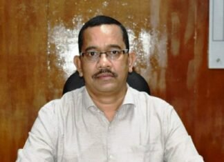 कलेक्टर की संवेदनशील पहल, 5 दिन में मृतक के परिजन को मिली अनुकम्पा नियुक्ति कलेक्टर की संवेदनशील पहल, 5 दिन में मृतक के परिजन को मिली अनुकम्पा नियुक्ति